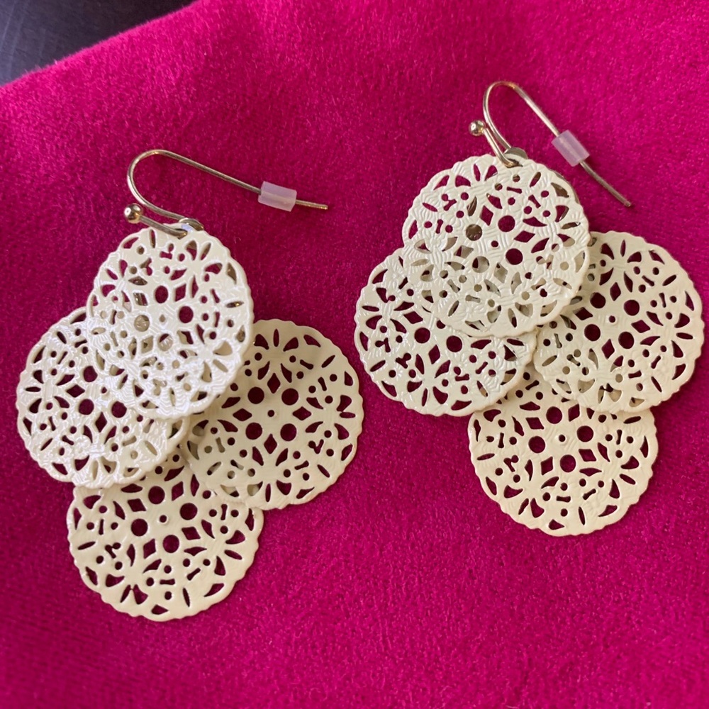 Earring bundle — 6 pair! - Picture 3 of 5